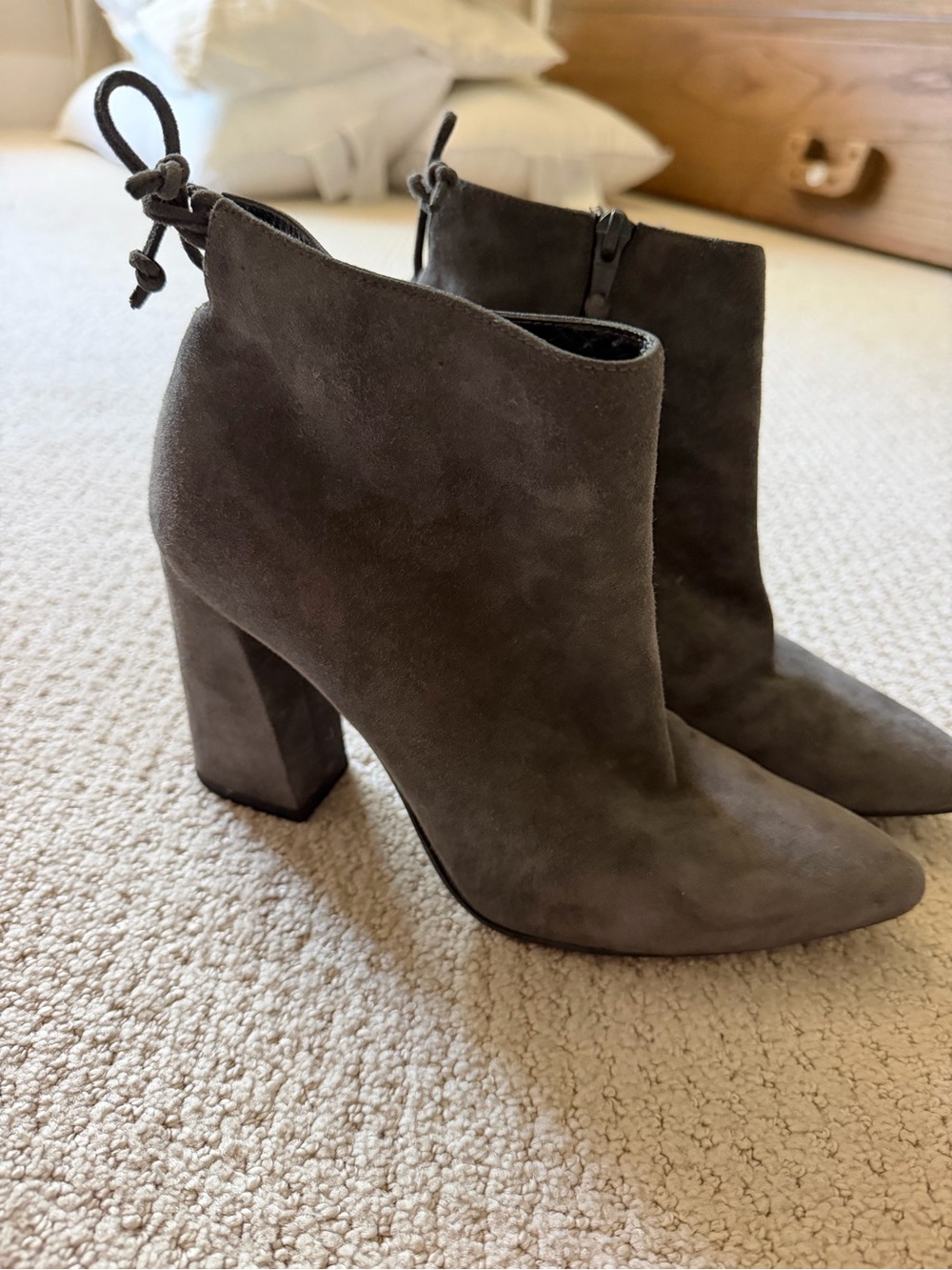 Stuart Weitzman Gray Suede Block Heel Ankle Boots Booties – Size 7